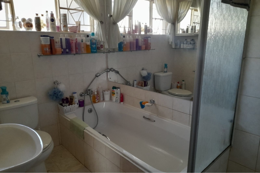 3 Bedroom Property for Sale in Flimieda North West